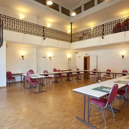 't Sandt Hotell 4*